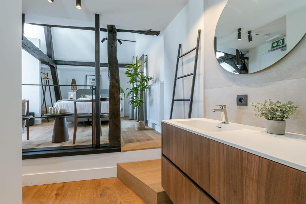 Апартаменти Huswell - Urban Getaway In The Heart Of Антверпен Екстер'єр фото